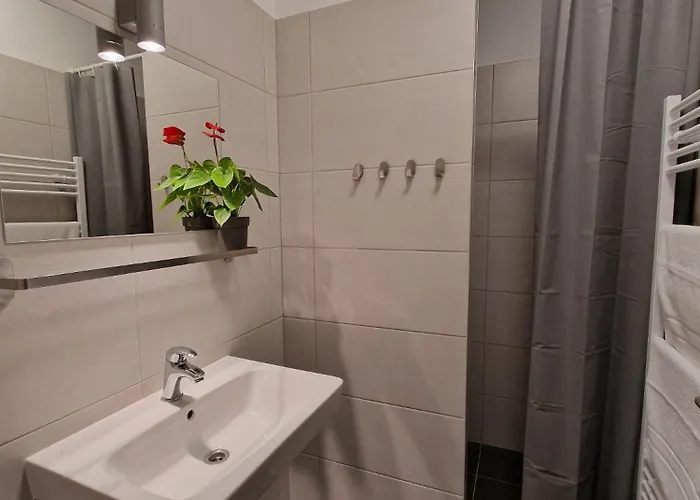 Work Apartmanhotel 3*