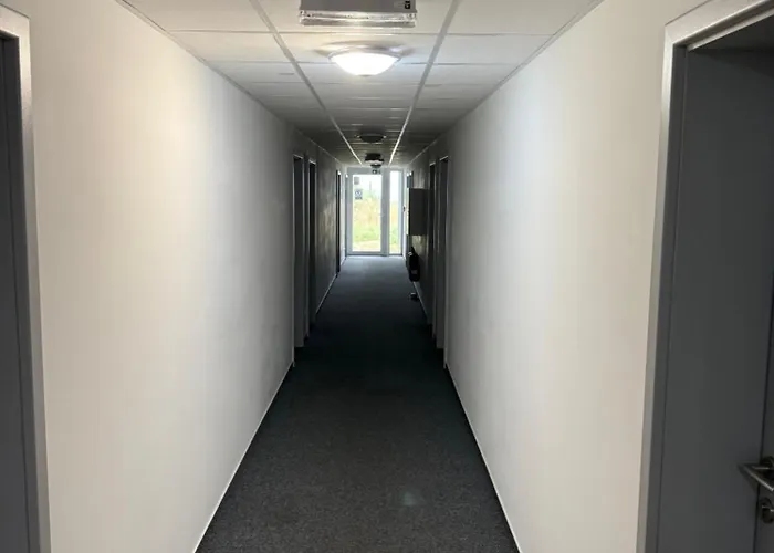 Apartmanhotel Work 3*